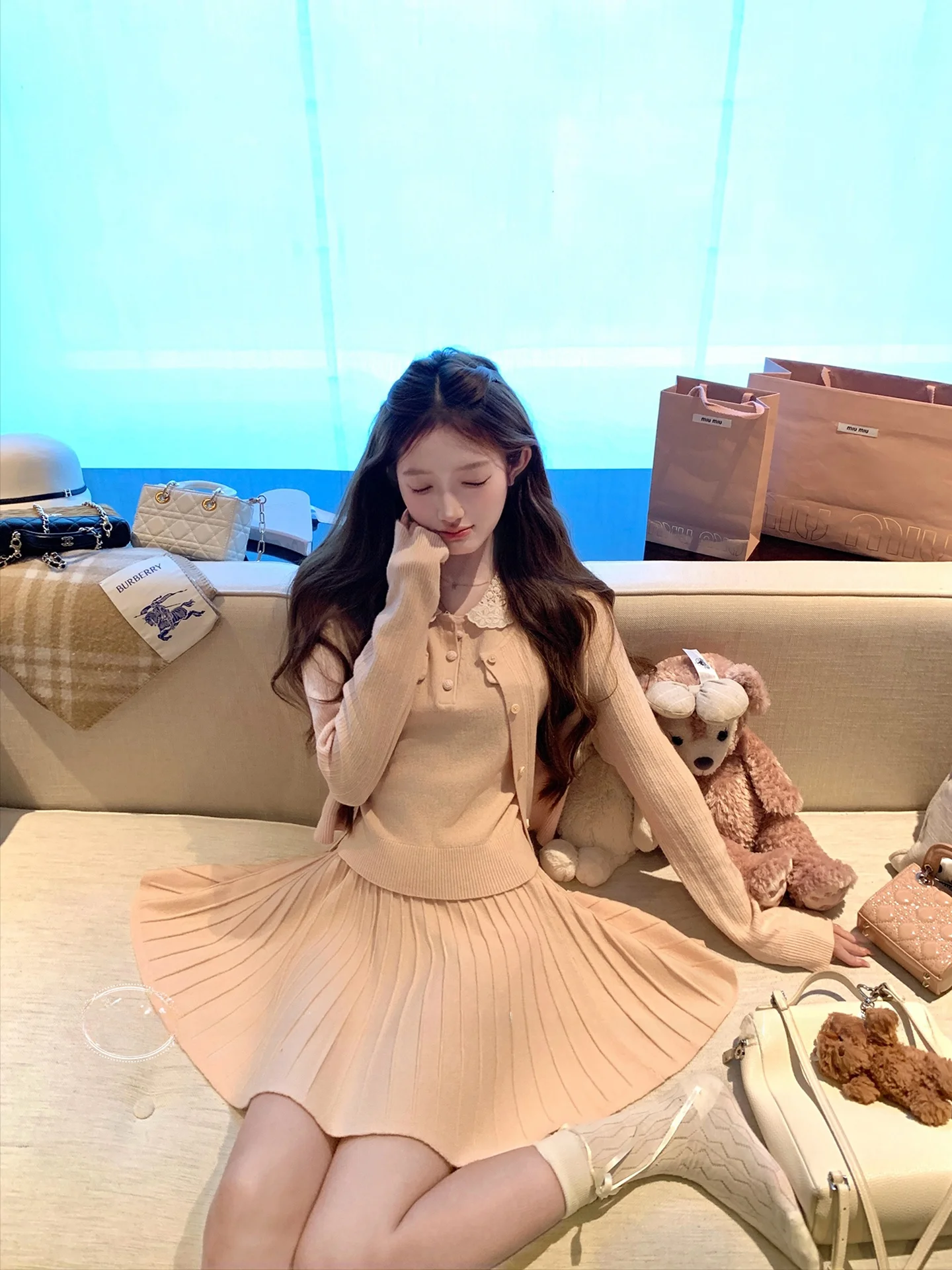 Sweet Autumnal Lace Hook-Design Long-Sleeve Women's Set with Strap Vest And A-Line Skirt Elegant Fashion Ensemble for Ladies