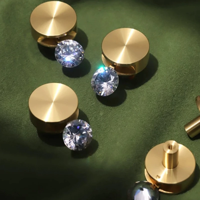 

Brass Light Luxury Cabinet Door Knobs and Handles Wardrobe Cabinet Drawer Knobs Modern Zircon Crystal Gold Hardware Furniture