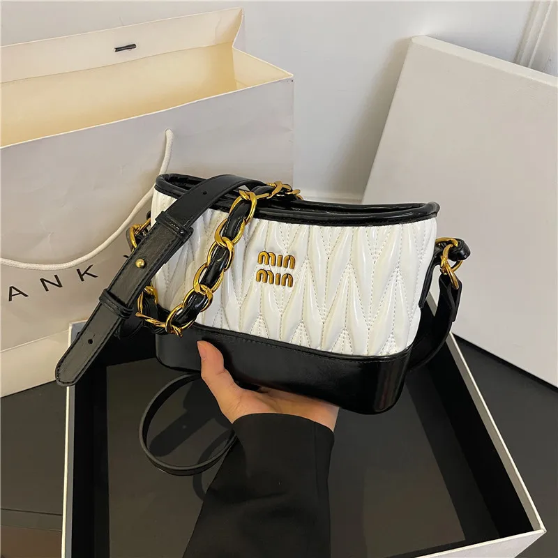 

2025 Chic Quilted Chain Strap Bag Women's Elegant Crossbody Purse Minimalist Single Shoulder Bag for Women