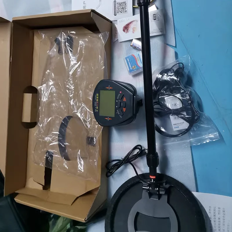 MD-3028 8 นิ้วการตรวจจับขดลวดเครื่องตรวจจับโลหะใต้ดิน 2 M ความลึก Nugget Finder GOLD Detector Treasure Hunter ไม่มีแบตเตอรี่