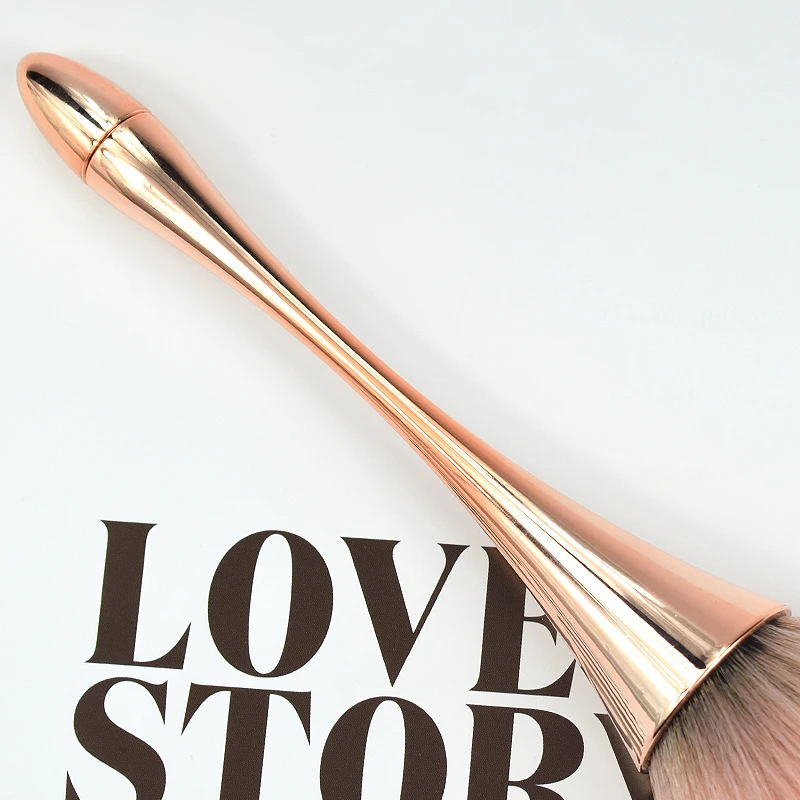 Mały pędzel do pudru, puszysty, z miękkim włosiem, pędzel do różu, pędzel do pudru utrwalającego, narzędzie kosmetyczne