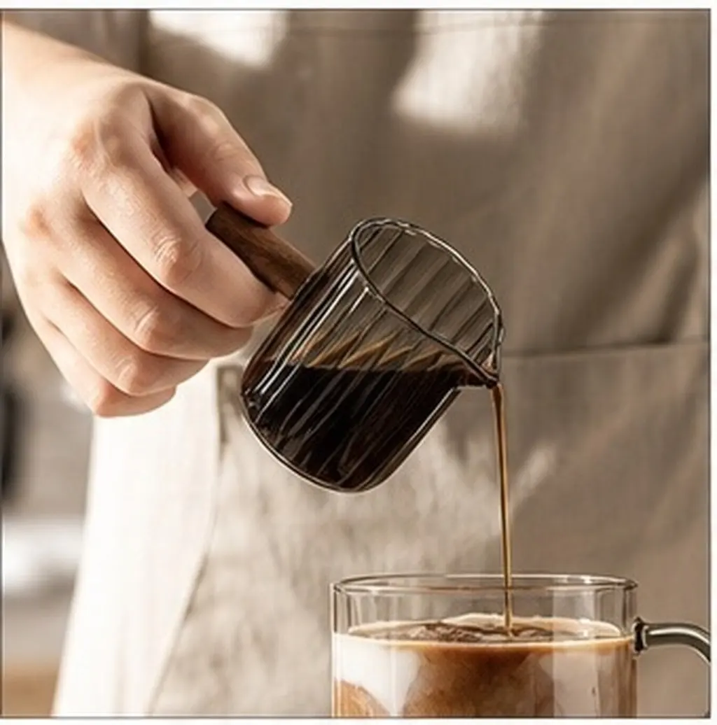 90Ml Transparent Glass Espresso Cup with Natural Wood Handle Multi Function Coffee Milk Pitcher Measuring Cup for Baking