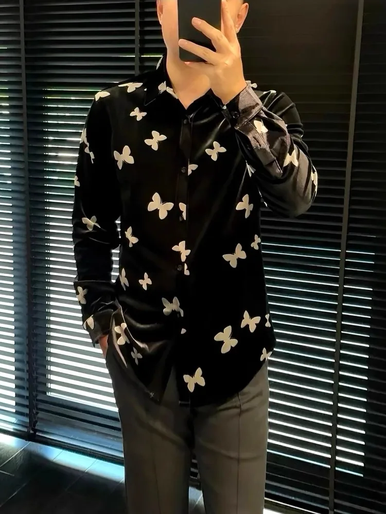 

Мужская вельветовая рубашка с длинным рукавом для осени и зимы: комфортная, мягкая, приятная к телу, с цветочной вышивкой, высококачественная, модная, бархатистая.