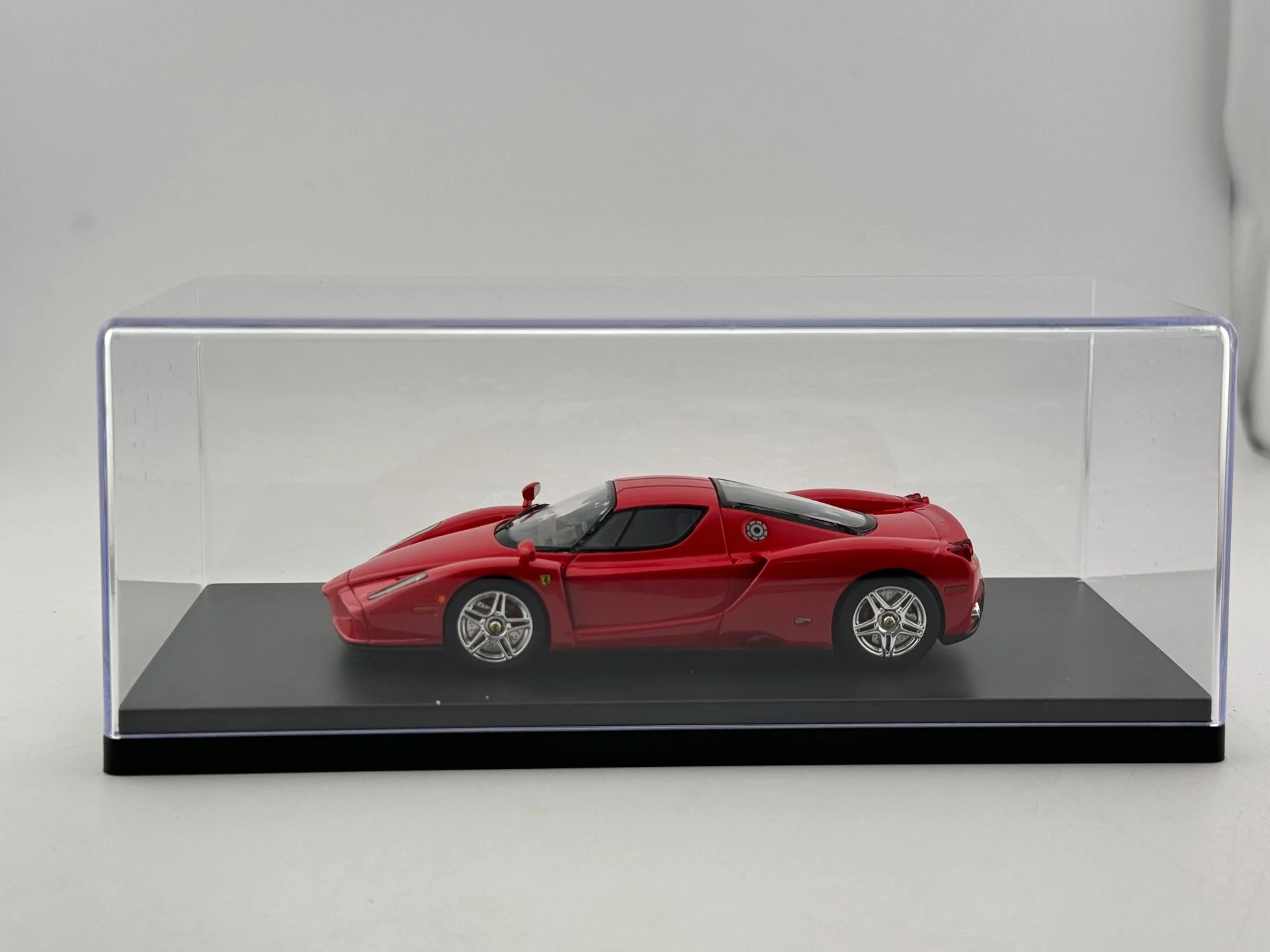 

1/43 Scale Enzo Resin Car Model