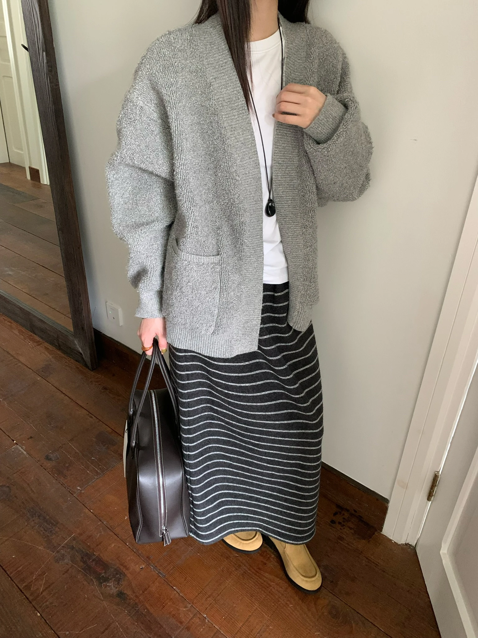 

Модный женский вязаный свитер с V-образным вырезом и длинными рукавами, свободного кроя, осенне-зимний, теплый, однотонный, для повседневной носки