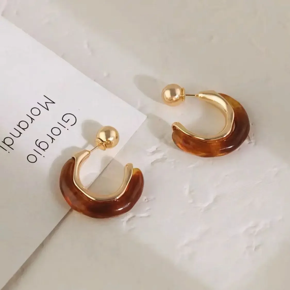 Vintage Metal Amber C-shape Earrings for Womens Gold Plated Vintage Luxury Anillos Lady Korean Fashion Temperament Jewelry Gifts