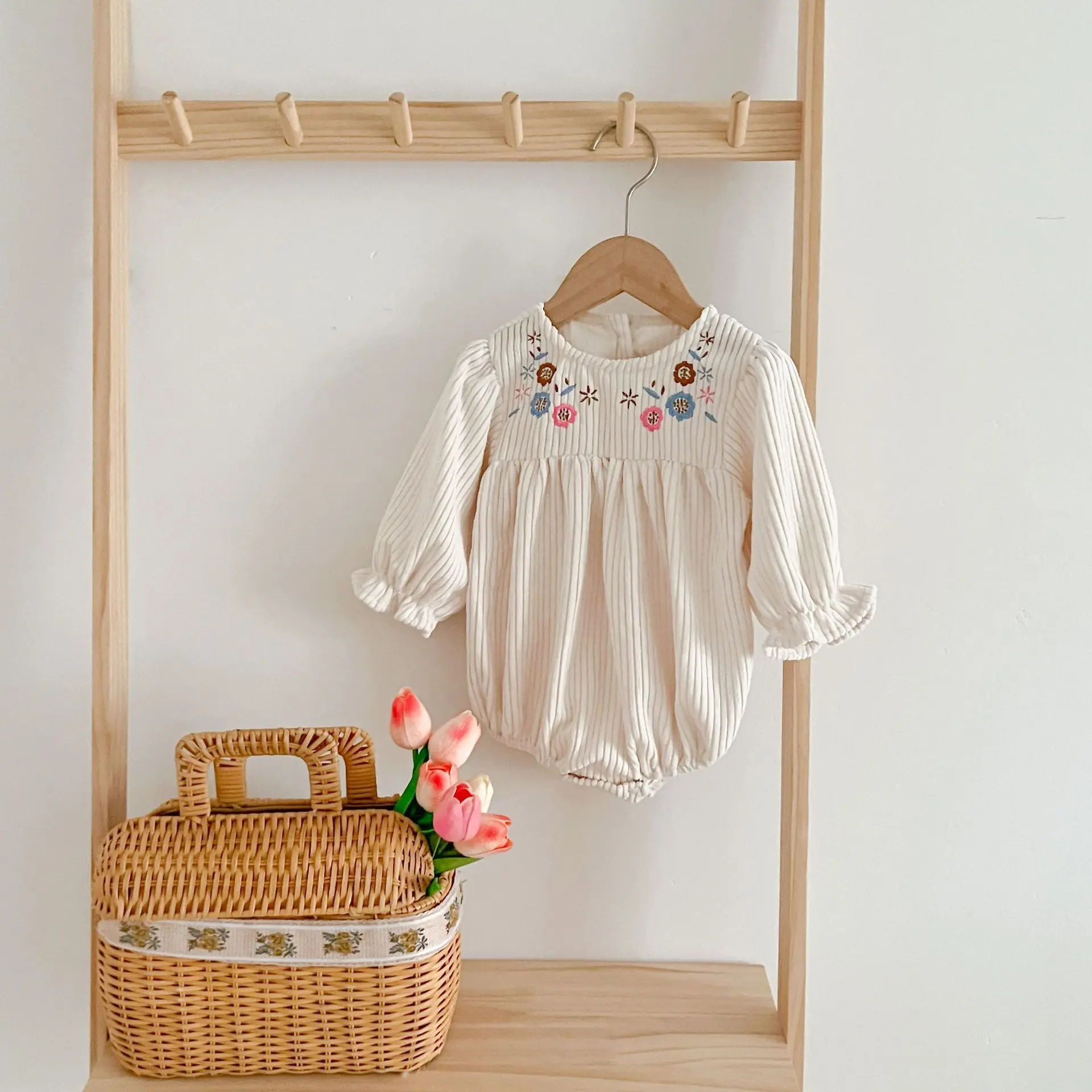 Herbst Kleinkind Baby Mädchen Strampler Cord Langarm Gestickte Blumen Neugeborenen Baby Mädchen Overall Frühling Baby Mädchen Kleidung – Detail 1