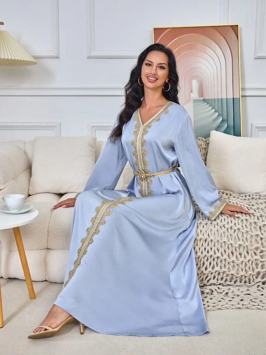 Muzułmańska haftowana sukienka na imprezę Kobiety Abaya Eid Ramadan V Neck Vestidos Largos Dubai Long Robe Jalabiya Belt Morocco Kaftan 2024