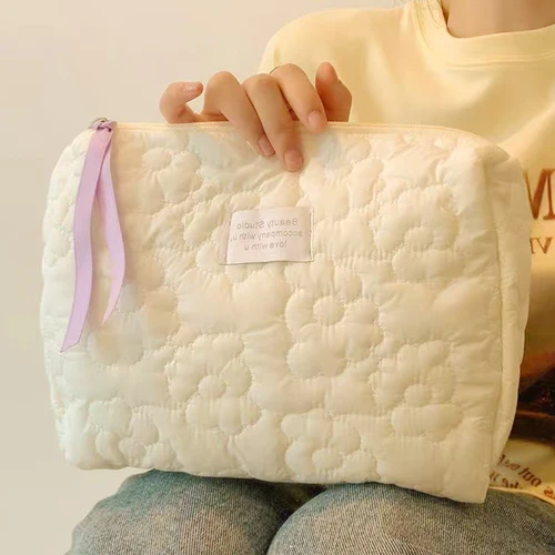 Imagen 2 del producto Bolsa de cosméticos con patrón de flores suaves, organizador de almacenamiento de exhibición de embalaje de maquillaje portátil, bolsa de lavado de viaje femenina de gran capacidad