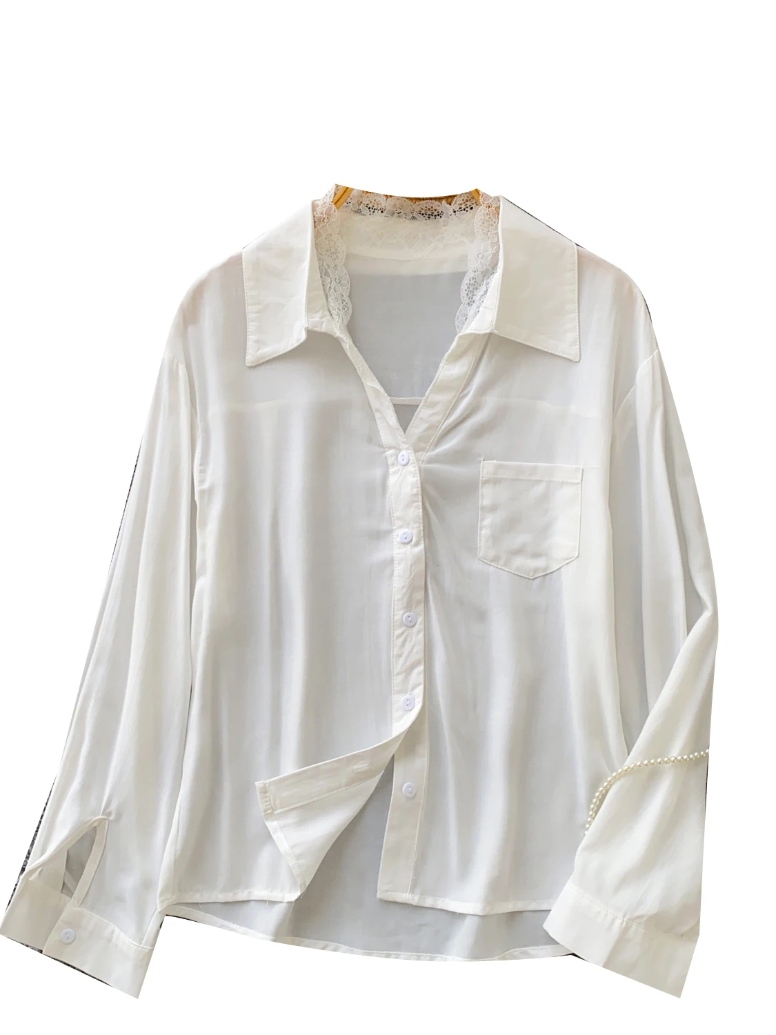 Koronkowa bluzka z długim rękawem, zapinana na jeden guzik, luźny krój, uniwersalna warstwa bazowa, styl koreański, idealna do pracy.