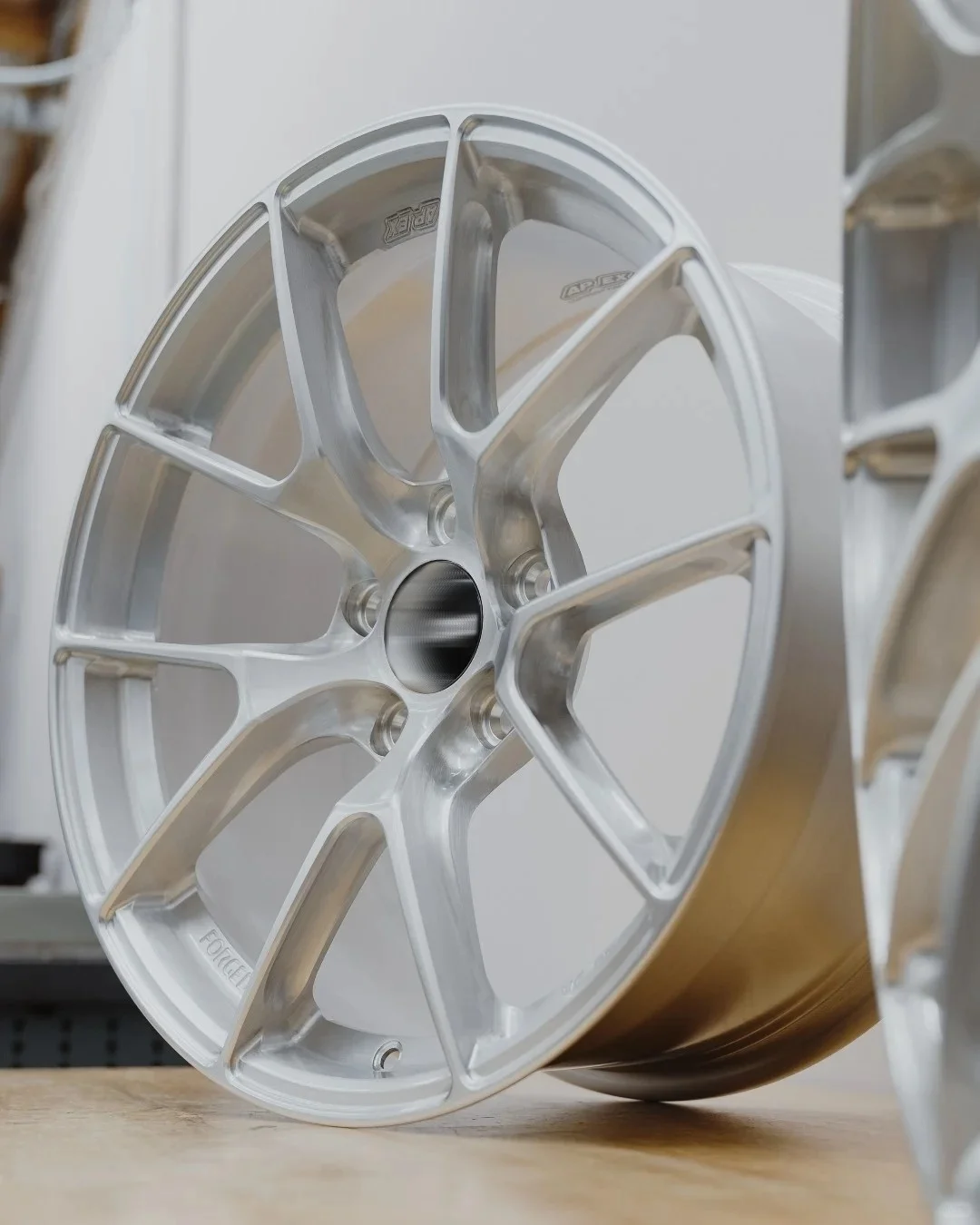 2 3 قطعة 18 20 22 24 26 بوصة طبق مقعر عميق سيارة مزورة سبائك الذهب الكروم عجلات 5x114.3 5x120 5x130 حافة #5