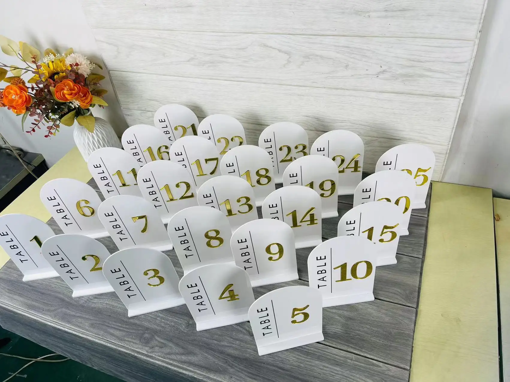 ป้ายเลขโต๊ะงานแต่งงานอะคริลิค 3 มิติ ป้ายเลขโต๊ะงานแต่งงาน ของตกแต่งกลางโต๊ะ ป้ายตกแต่งโต๊ะ งานเลี้ยงฉลองมงคลสมรส