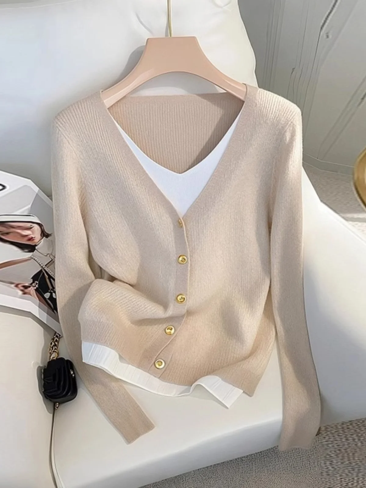 

Peach Color V-Ne Knitted Sweater Women's Long Sve Inner Wear Fake Two-Piece Sle Autumn Winter High-End Feel Top