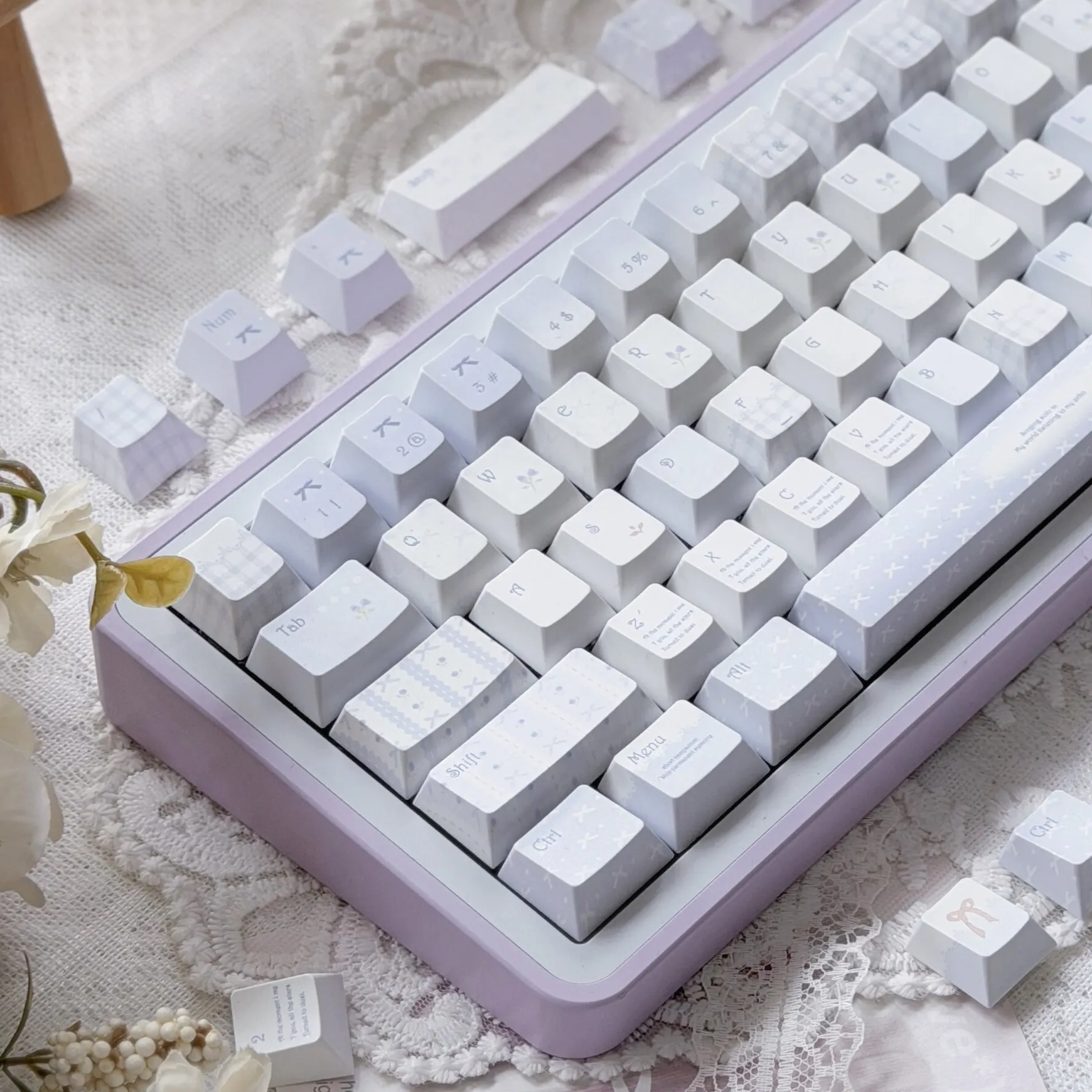 MAIMOOO Blues Flower Wall Keycaps CHERRY PBT Heat Sublimation Simple Personality Cute Light Grey Blue Keyboard Keycaps