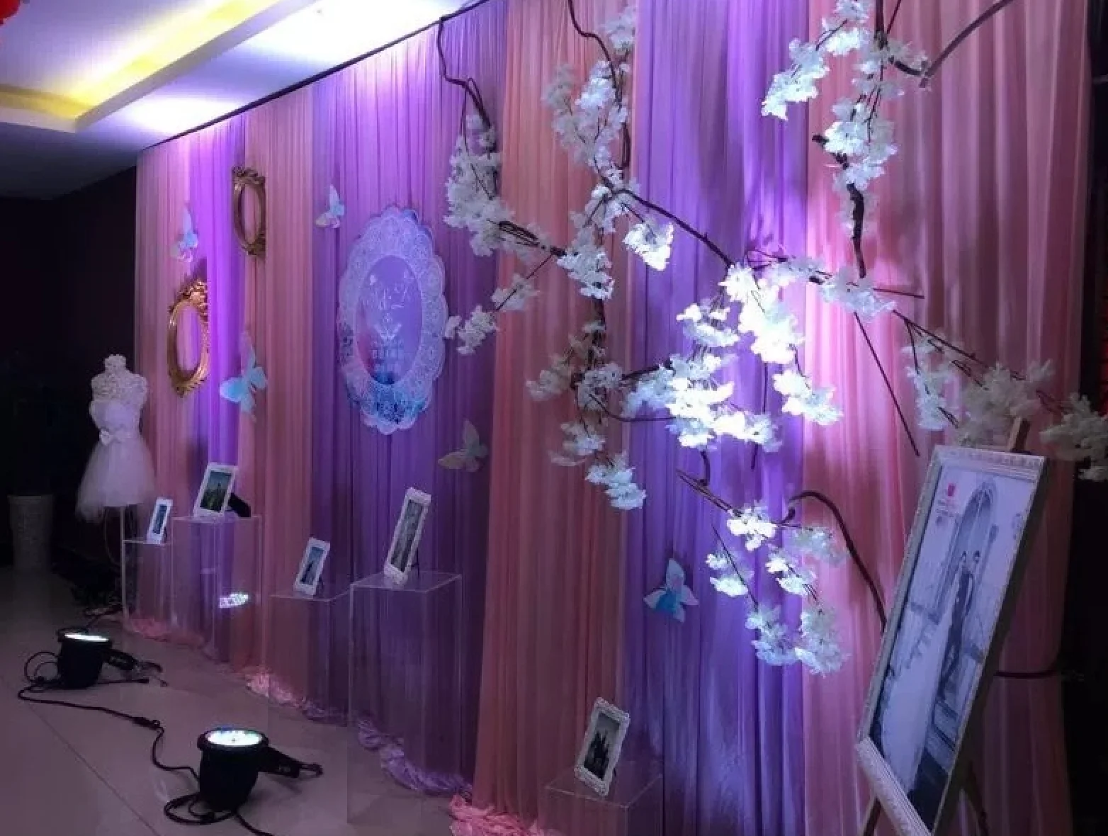 

Party Backdrop Wedding Decoration Drape Big Events Background Cloth Ice Silk Shiny Wedding Backdrops Panels Hanging Curtains
