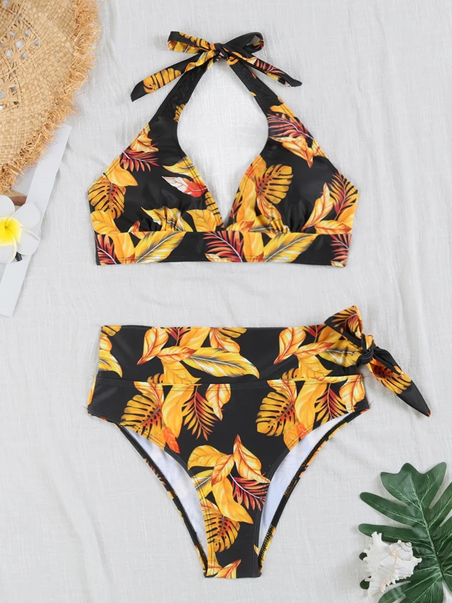 2025 Bikini stampato Halter Costume da bagno sexy Donna Costumi da bagno a vita alta Bagnanti femminili Costume da bagno Costume da bagno Beachwear