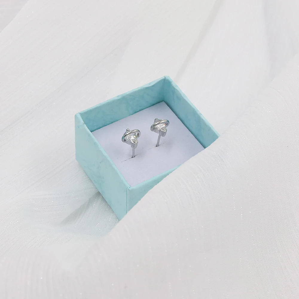 أنيمي أوساكي نانا تأثيري أقراط موضة كريستال زحل شكل الأذن ترصيع للنساء الرجال الشرير مجوهرات الحفلات الدعامة عاشق هدية