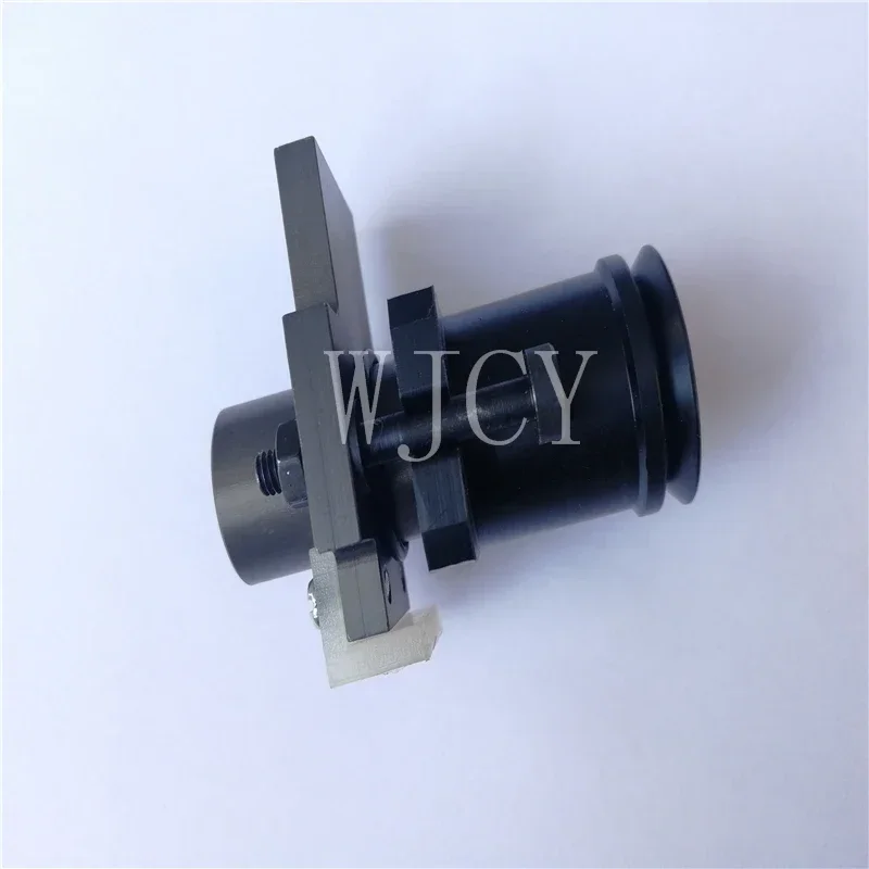 Free Shipping 4 Piece High Quality Komori L40 Lifting Sucker Komori Substitutes Parts