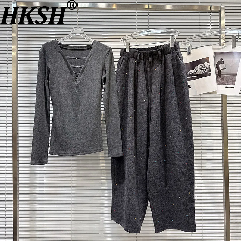 

HKSH Autumn Winter New Women T-shirt V-neck Beaded Hollow Out Elegant Ins Tops Elastic Waisted Colorful Dot Casual Pants HK15655