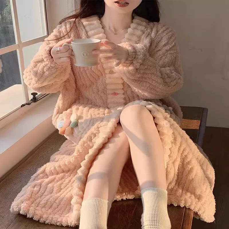 Women's Padded Thickened Warm Robe Winter Long-Sleeved Nightgown Flannel One Piece Pajamas Ladies Large Size Floral Bathrobe