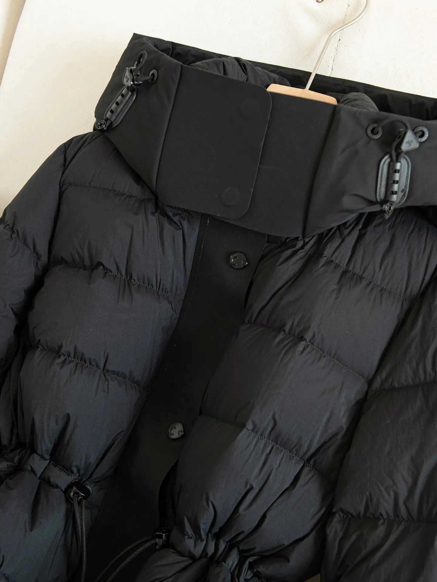Wintermode donsjack voor dames Warm donsjack met capuchon