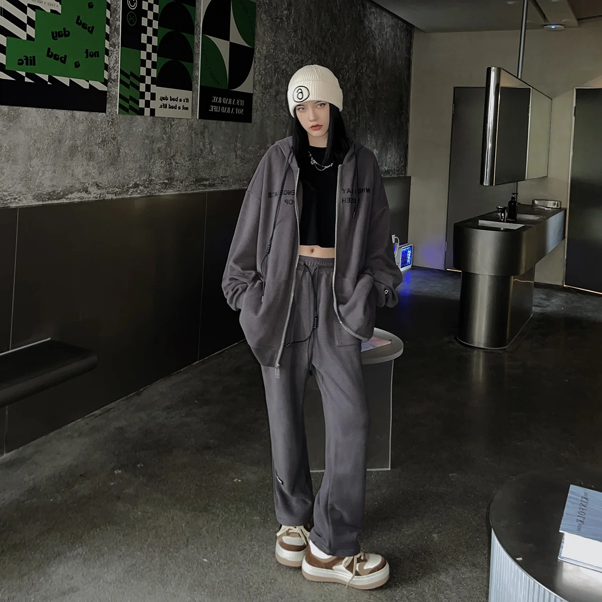 

Стильный повседневный спортивный костюм больших размеров для женщин: модный комплект из двух предметов для весеннего сезона, уличная одежда, кардиган и худи