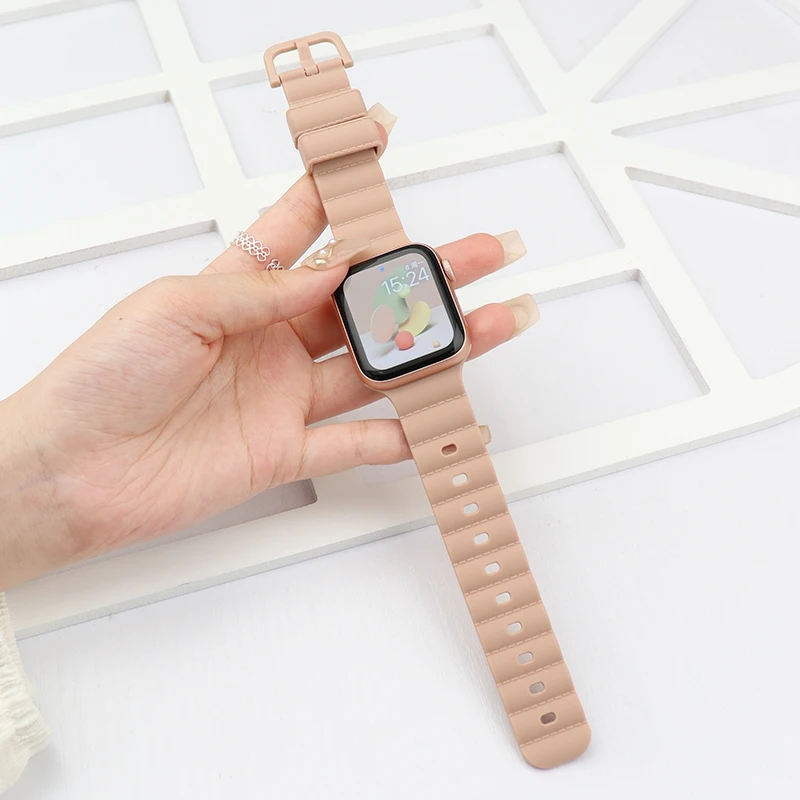 Silicone Strap for Apple Watch Band 9 8 7 41mm 45mm ultra 2 49mm 44mm 40mm 38 42mm Correa Bracelet for Iwatch Series 6 SE 5 4 3