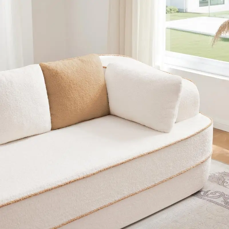 โซฟาชีซ์ซ้ายพร้อมหมอนในผ้าเท็ดดี้สีขาว