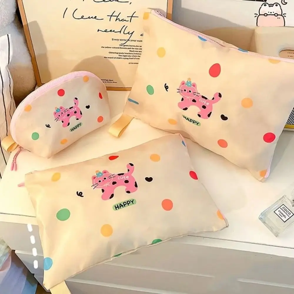 

Милая складная косметичка с котенком, легкая большая вместительная косметичка с изображением кота, водонепроницаемая дорожная сумка для хранения на молнии для девочек