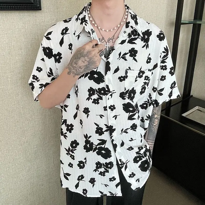

Retro Wind Flower Loose Handsome Casual Short -sleeved Shirt Men