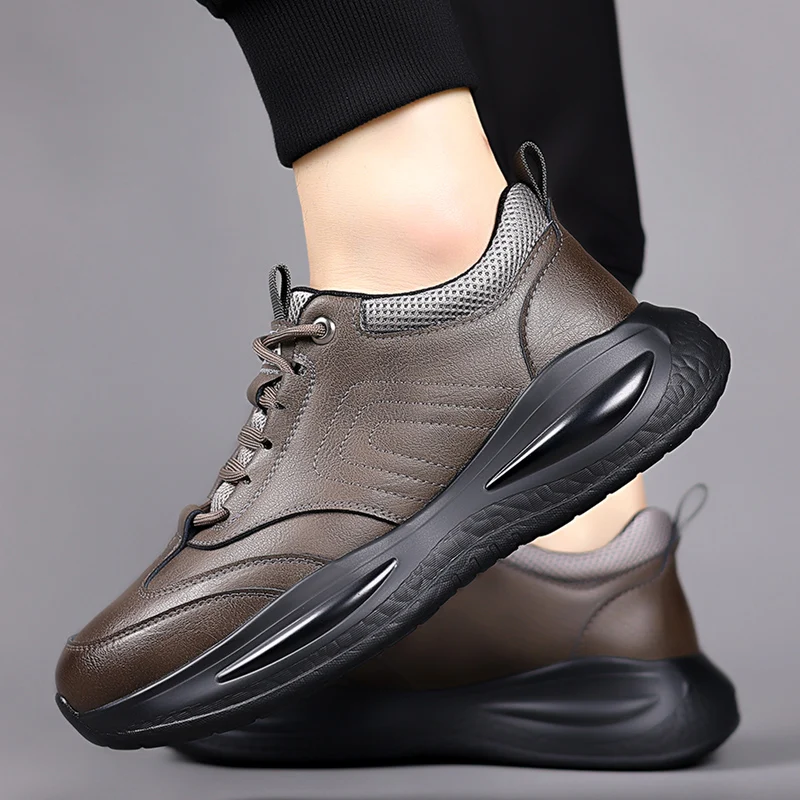 

Casual sports leather shoes Comfortable classic design style Daily Outdoor Adult Quality Classic Black shoes Thick soled