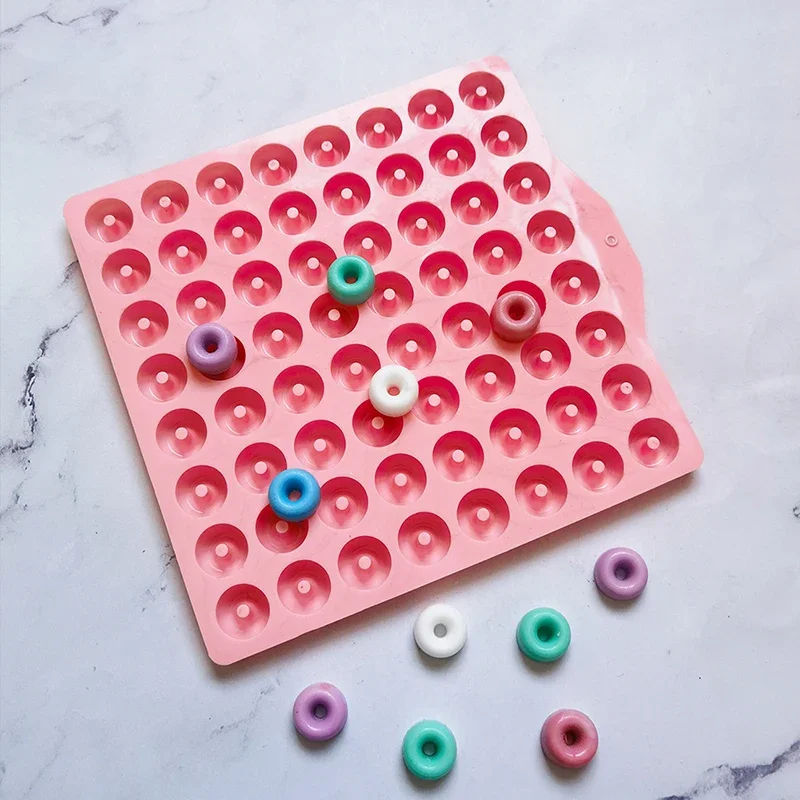 Mini moldes de silicona para donuts, 64 cavidades, bricolaje, molde para dulces de Chocolate para Muffin, gelatina, dulces duros gomosos, molde para hornear, 1 ud.