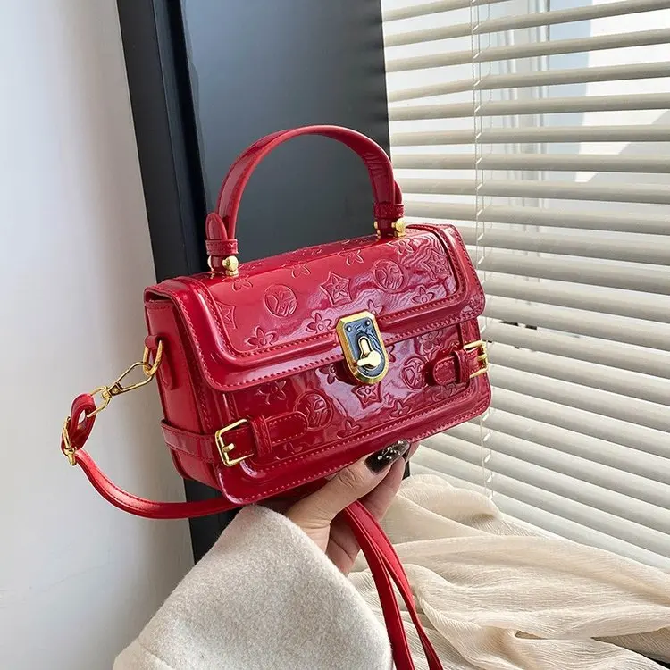 

2025 New Women's Niche Crossbody Bag, Fashion Quilted Shoulder Purse, Vintage Genuine Leather Multi-way Tote for Casual Dating