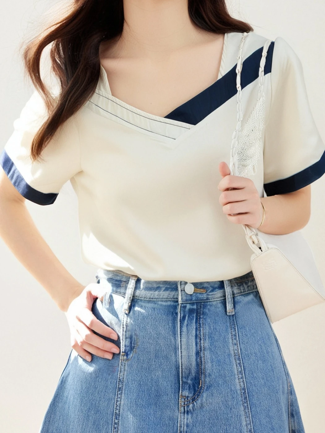 

Модная шифоновая футболка с короткими рукавами и цветовыми блоками, повседневная, простая и универсальная футболка.