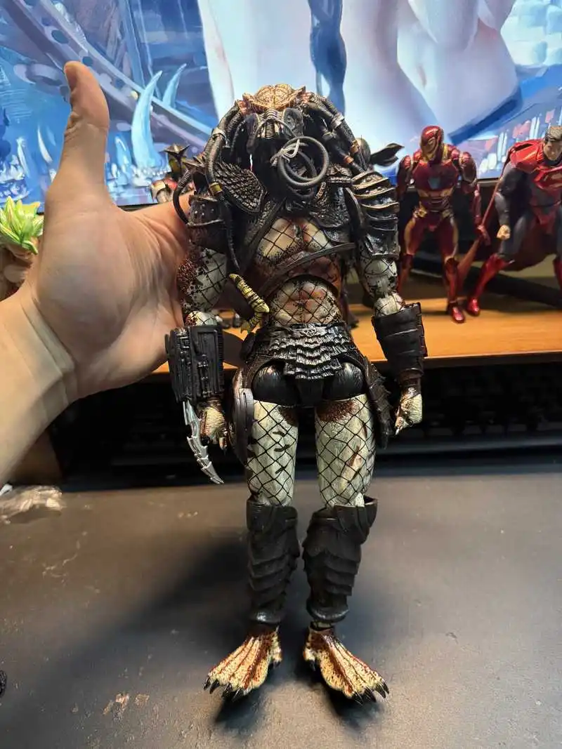 

Hc Collectible Predator Series - Articulated Scar & Ravager Figure Collection