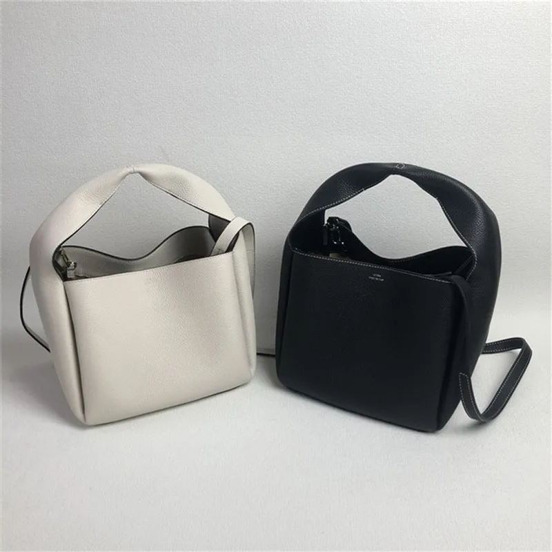 

Toteme24 New Bucket Zhou Yutong Same Style Women's Cowhide Square Bucket Shoulder Cross Shoulder Vegetable Basket Bag