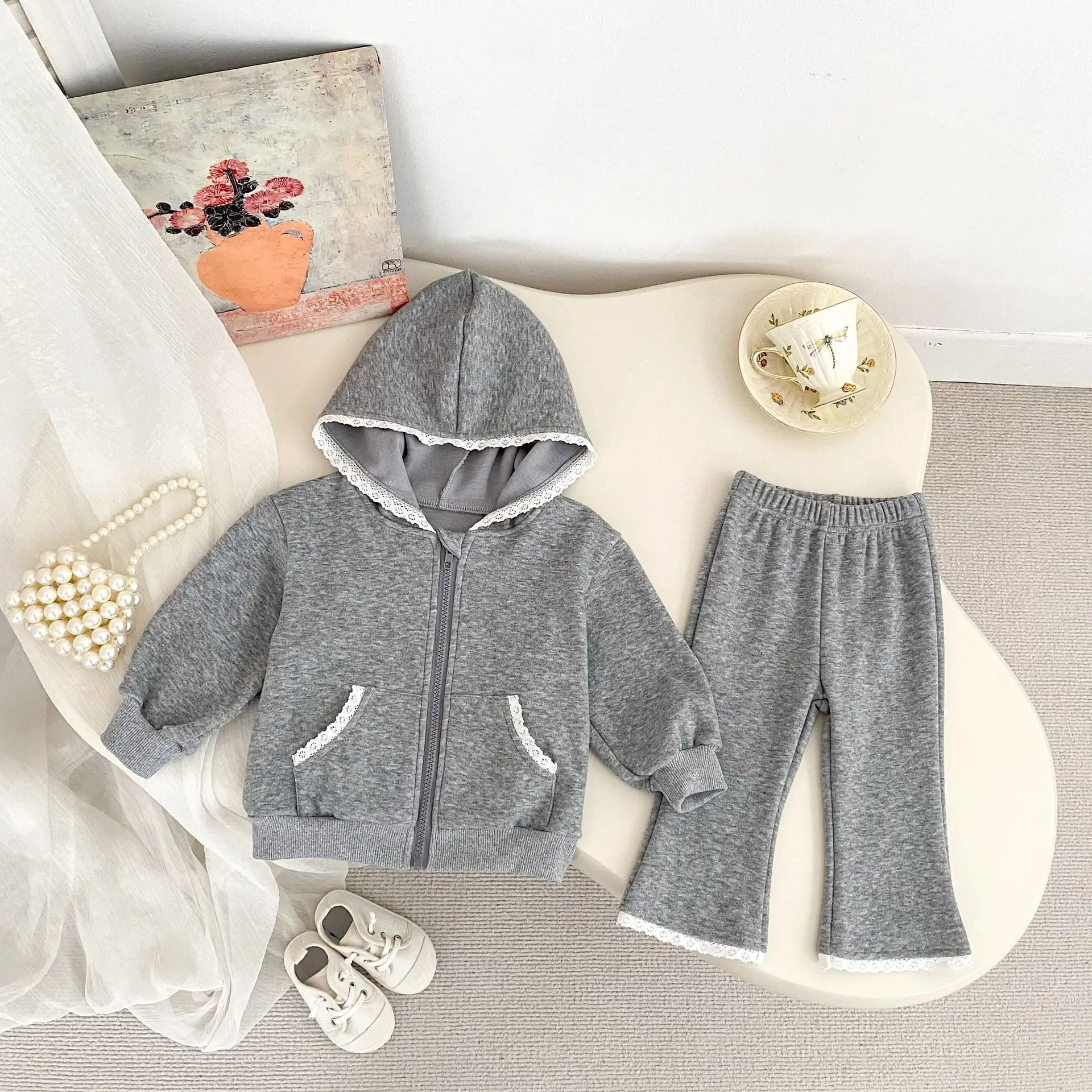 2026 Winter New Children Fleece Clothes Set Plus Velvet Thick Girls Lace Hooded Sweatshirt Coat + Flared Pants Warm 2pcs Suit