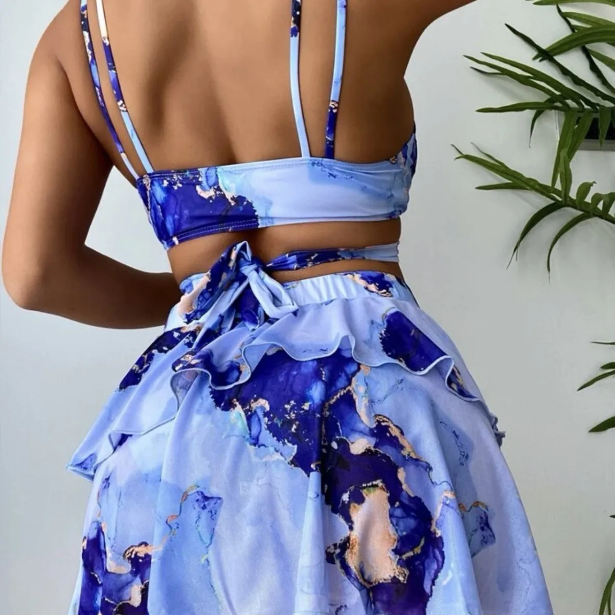 Damski strój kąpielowy 3-częściowy: bikini, spódniczka, wzór marmuru, seksowne wiązanie krzyżowe, lato 2025