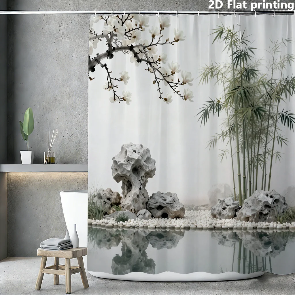 

Душевая занавеска Zen Garden с крючками, белая, с изображением магнолии, бамбука, камней, гальки, отражения воды, светло-серый фон, полиэстер