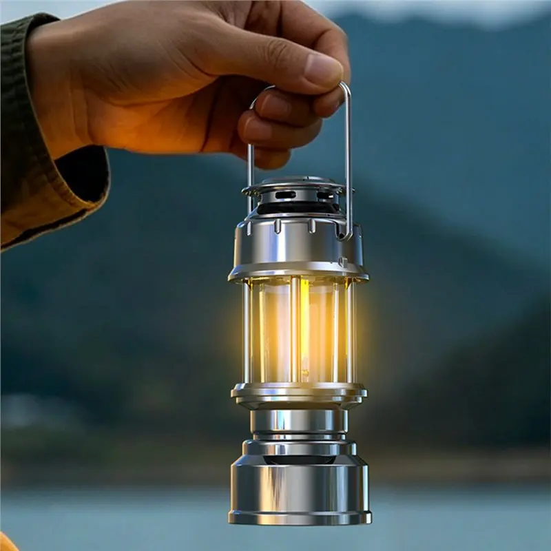 レトロ調の屋外用キャンプランタン。充電式で防水、間接照明としても使用可能。テント用ランプ、釣り用ライト、旅行用ライトとしても最適。