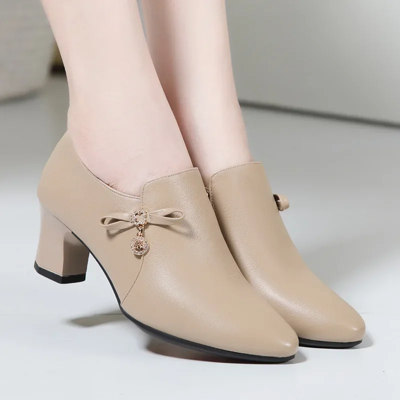 

5.5cm 7cm Fashion Deep Mouth Soft Leather Shoes Women Pumps Fall 2024 Med Block Heels Shoes Sweet Bow for Office Mom Work