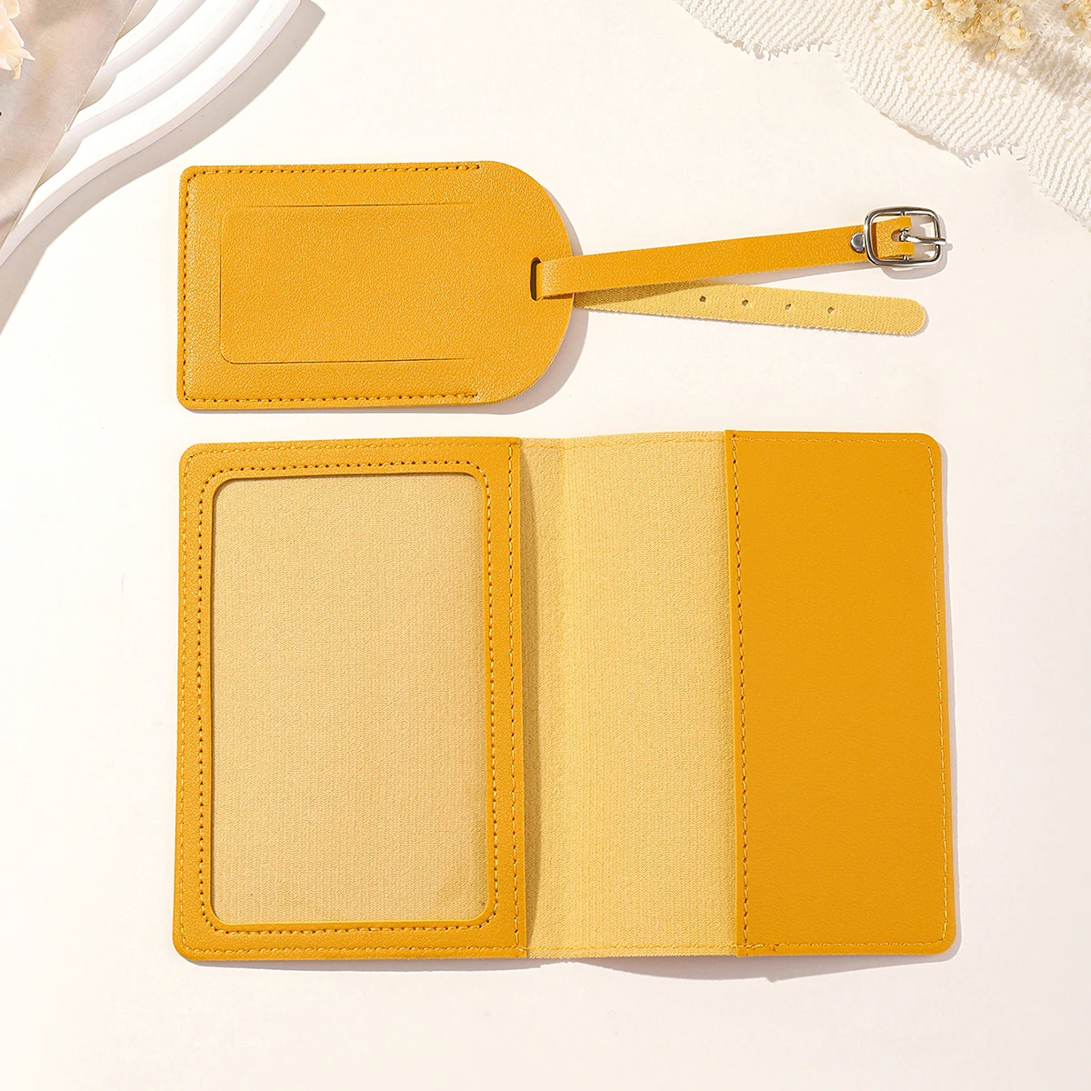 Couverture de Passeport en Cuir Jaune Imprimé de Lettres et Fleurs pour Homme et Femme, Portefeuille de Voyage Imperméable pour Cartes de Crédit