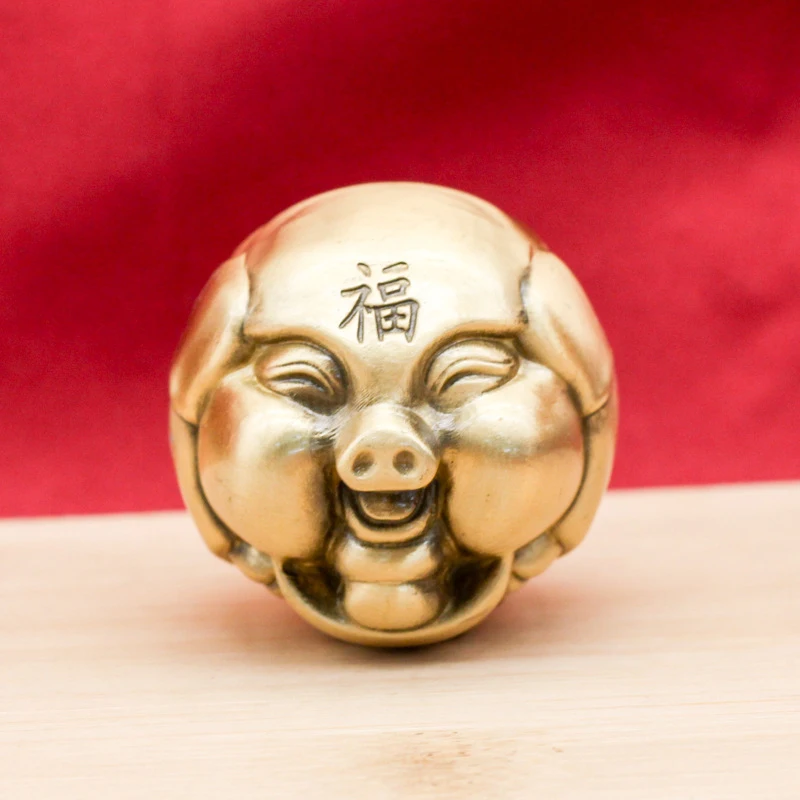 The brass ball brings me good luck in everything. It's a solid retro ball for seniors to exercise their fingers, relieve stress,