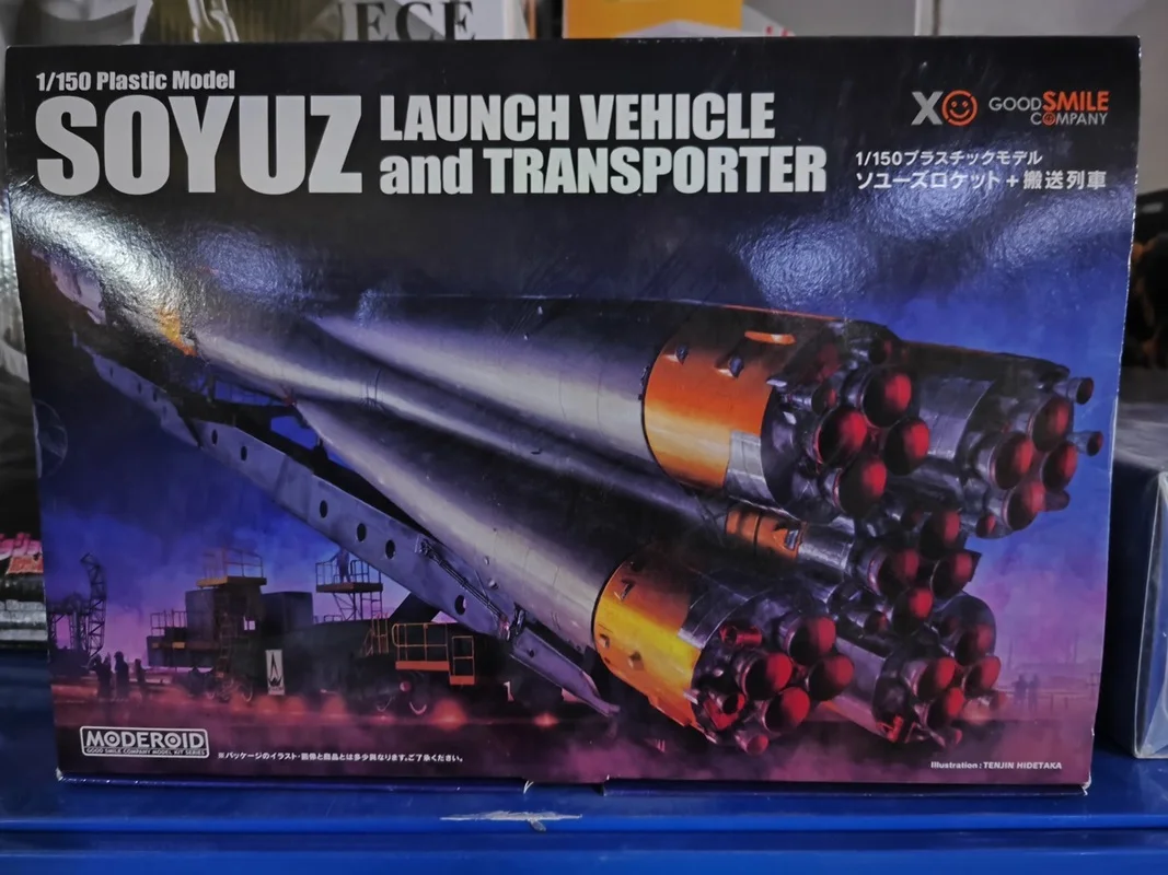 Stock Gsc Liangxiao Society Moderoid Series 1-150 Soyuz Launch Vehicle+transport Train Collection Model