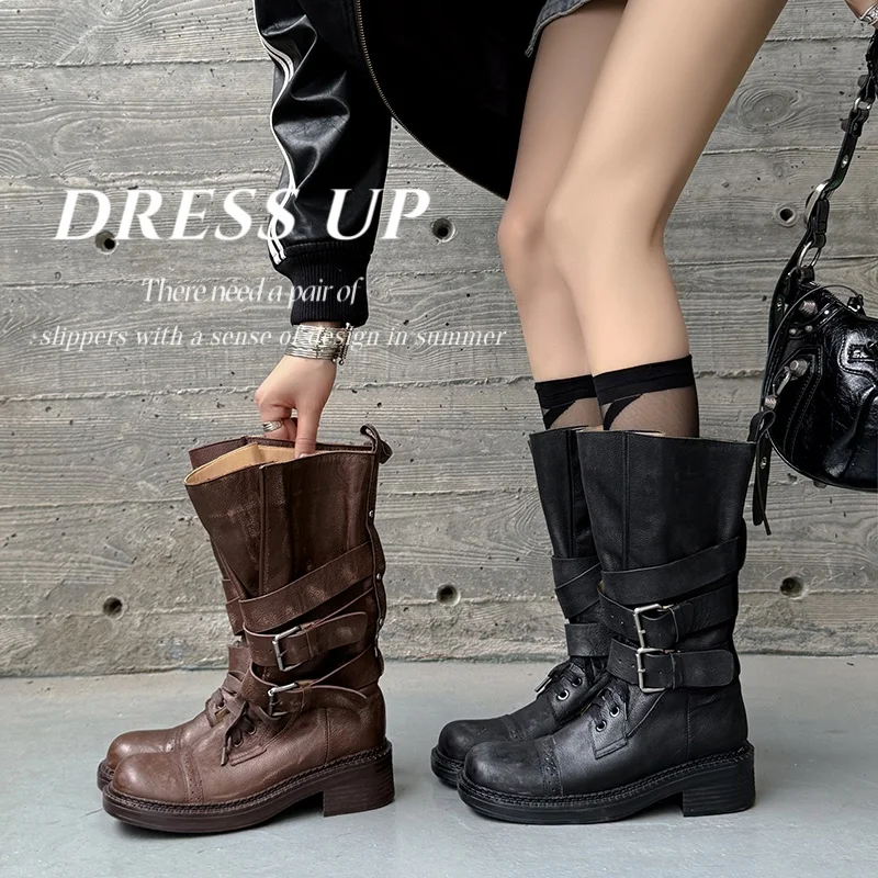 

2026новые осенне-зимние женские ботинки до середины икры, кожаные мотоциклетные ботинки из спилка высотой 22-25 см с круглым носком и пряжкой на ремне на шнуровке, ботинки на платформе