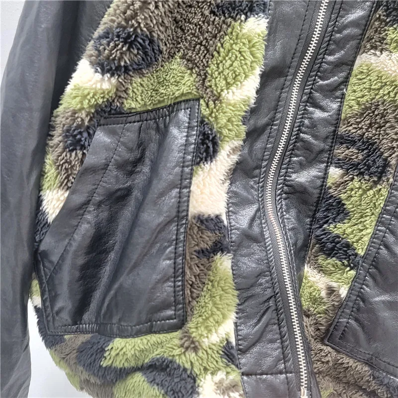 HKSH 2025 冬新作 レディース フード付き暖かいコート PUレザー パッチワーク 迷彩柄 プラッシュ ジップポケット ストリートウェア Y2K ジャケット HK14912