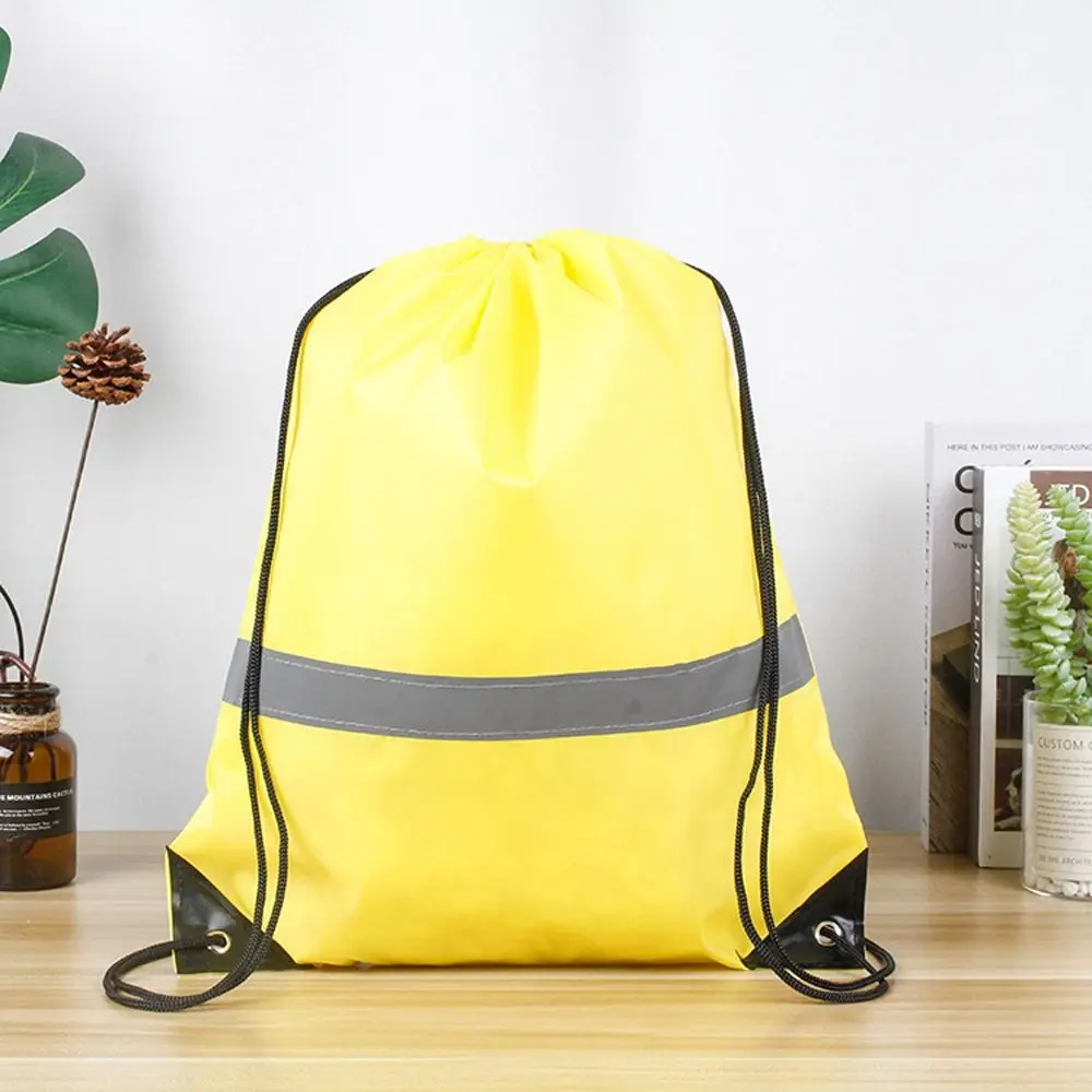 Impermeável Drawstring Gym Backpack, cor sólida, faixa reflexiva, bolsa de fitness, dobrável, portátil, Nylon Sports Shoulder Bag