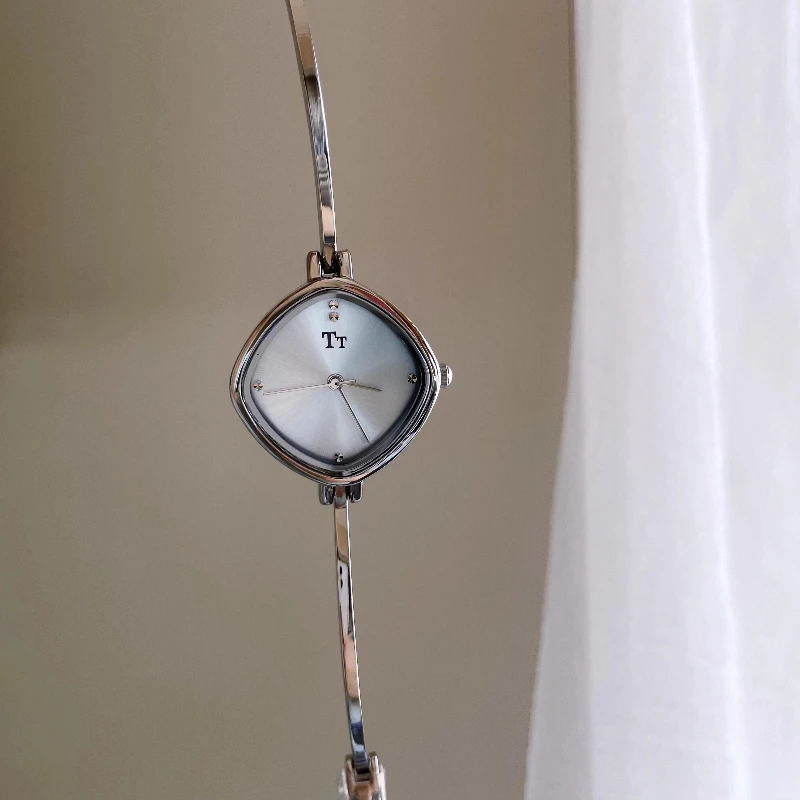 2025 waterproof quartz watch birthday gift student classic trend women's watch elegant and simple