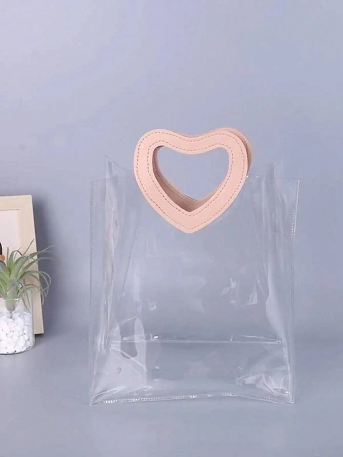 Multi-color heart-shaped gift bag Valentine\'s Day transparent heart-shaped handle gift bag 1pcs