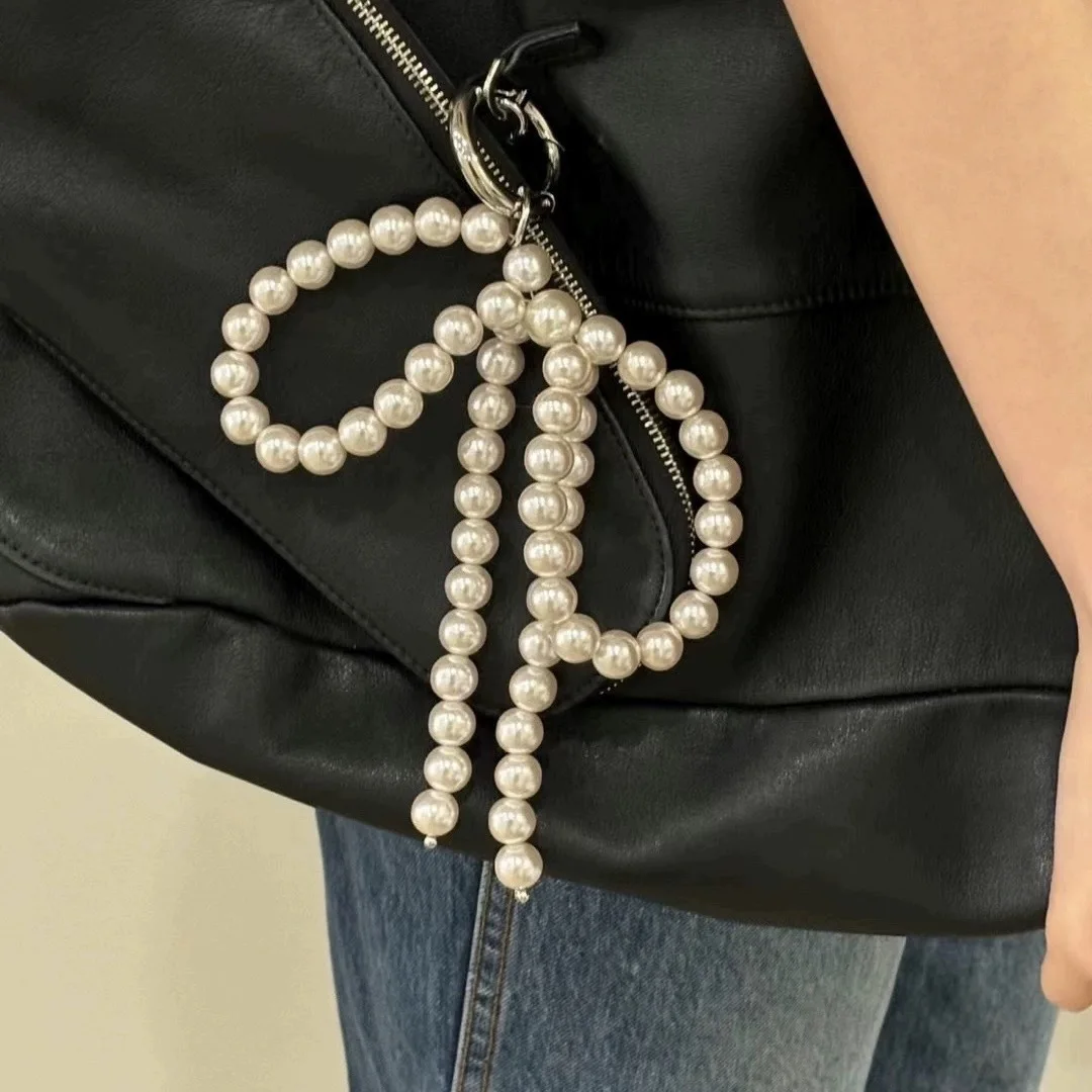 Fashion White Pearl Bowknot Keychain Fashion Hanging Pendant Keyring Backpack Decoration Charm Jewelry for Girl Women